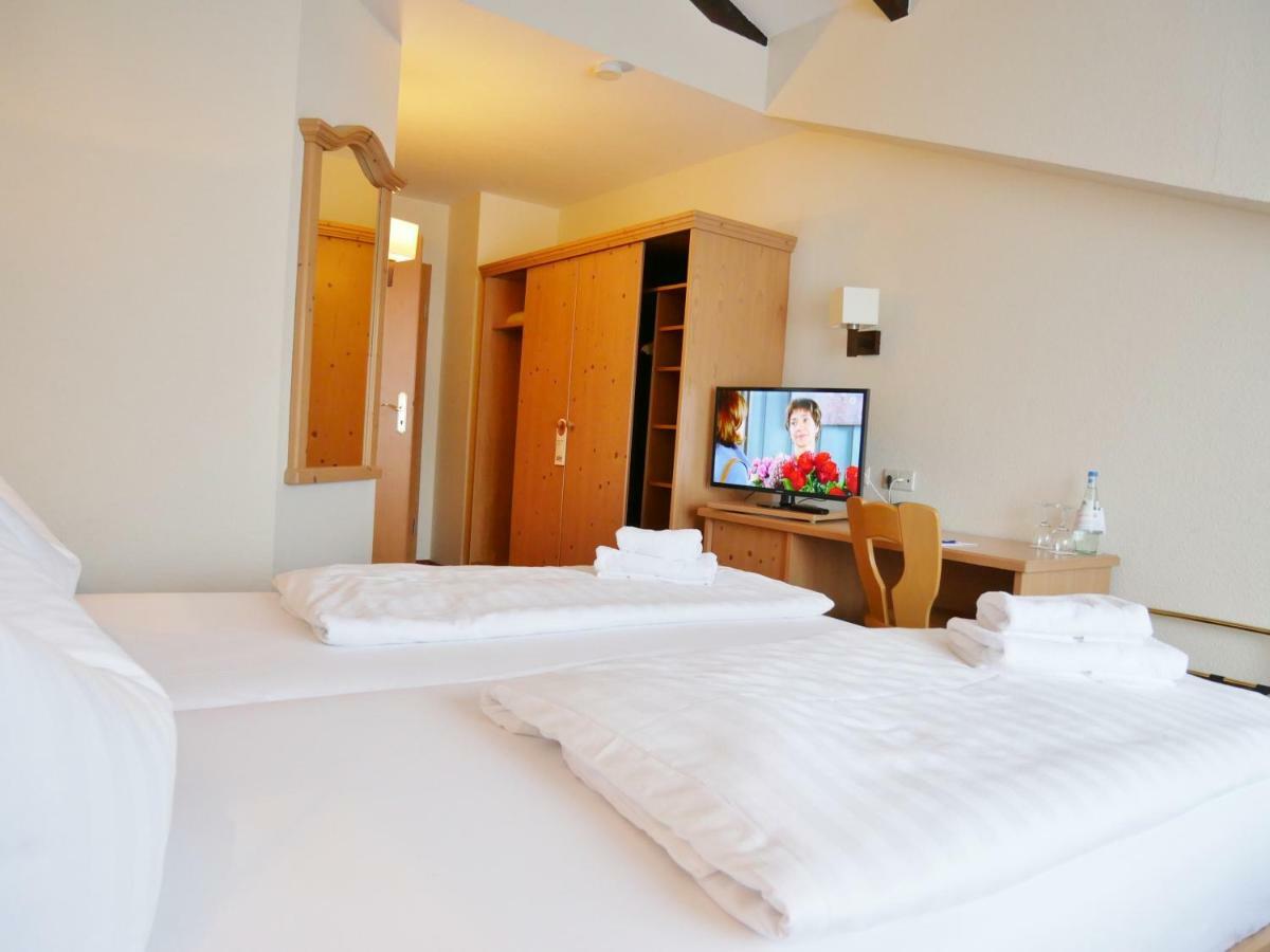 R&R Hotel Strandallee Бабе Экстерьер фото